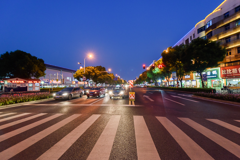 沙洲中路两侧建筑夜景照明改造工程
